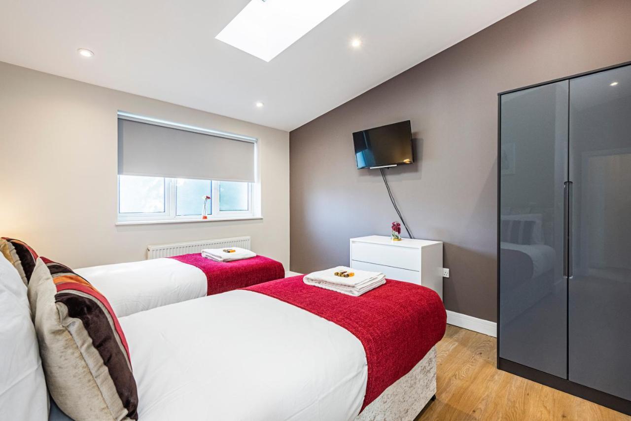 South Woodford 2 Bed En-Suite House London Kültér fotó