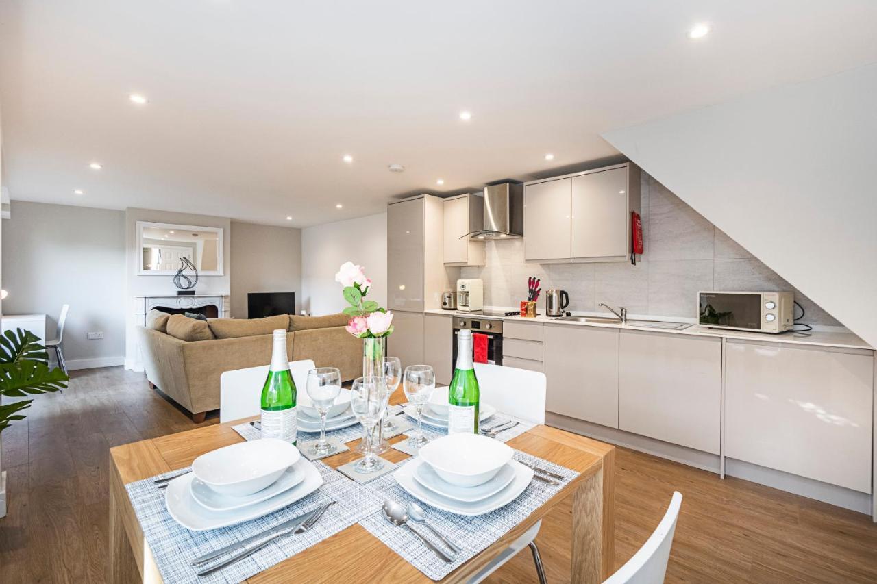 South Woodford 2 Bed En-Suite House London Kültér fotó